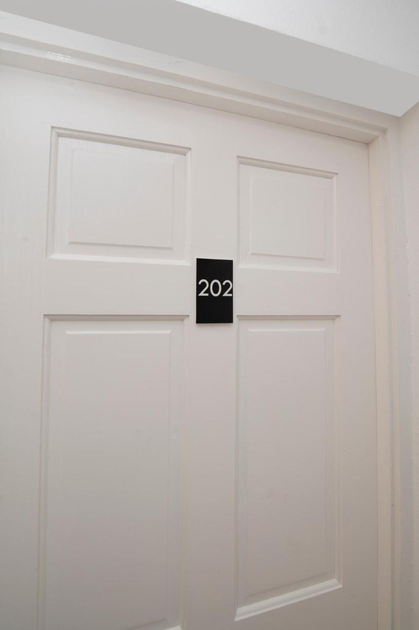 Pulse Rooms At Trafalgar Kingston Exteriör bild